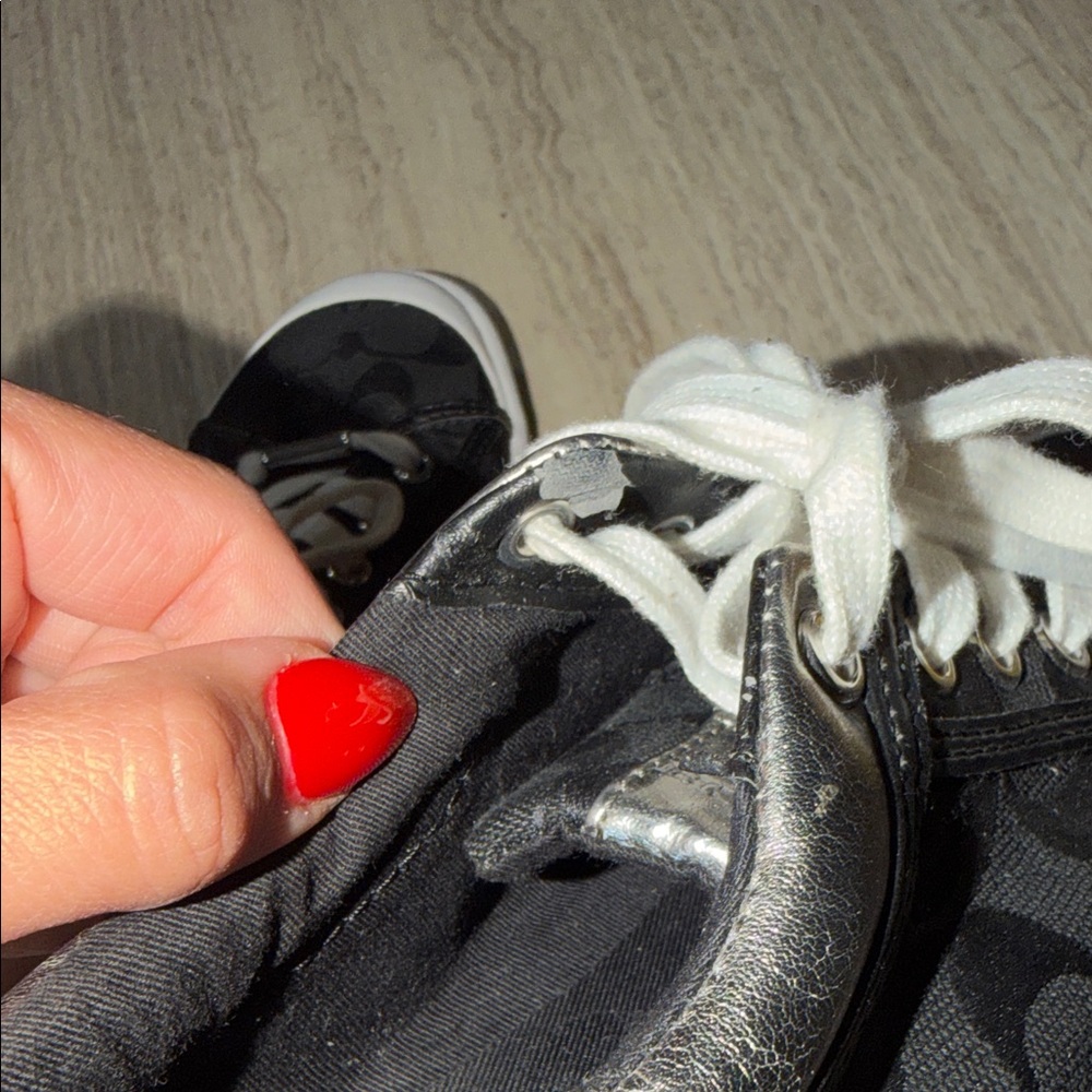 Coach Black and Silver Women's 8.5. - Picture 7 of 8